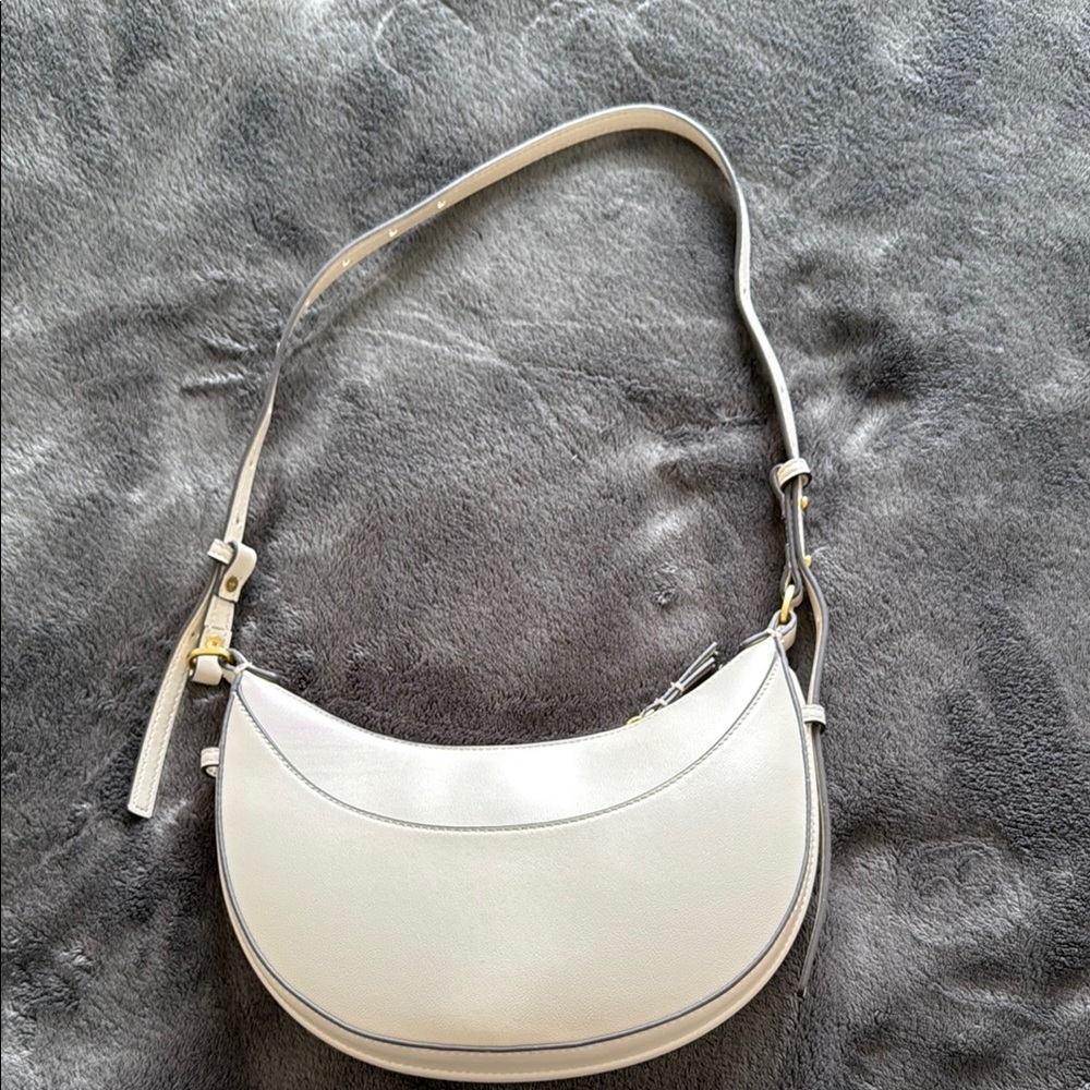 Compact White Leather Shoulder Bag with Metallic Accents